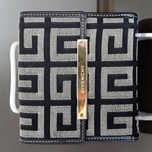 Auth GIVENCHY Compact Bi-Fold Wallet, Black/Gray - Picture 1 of 17